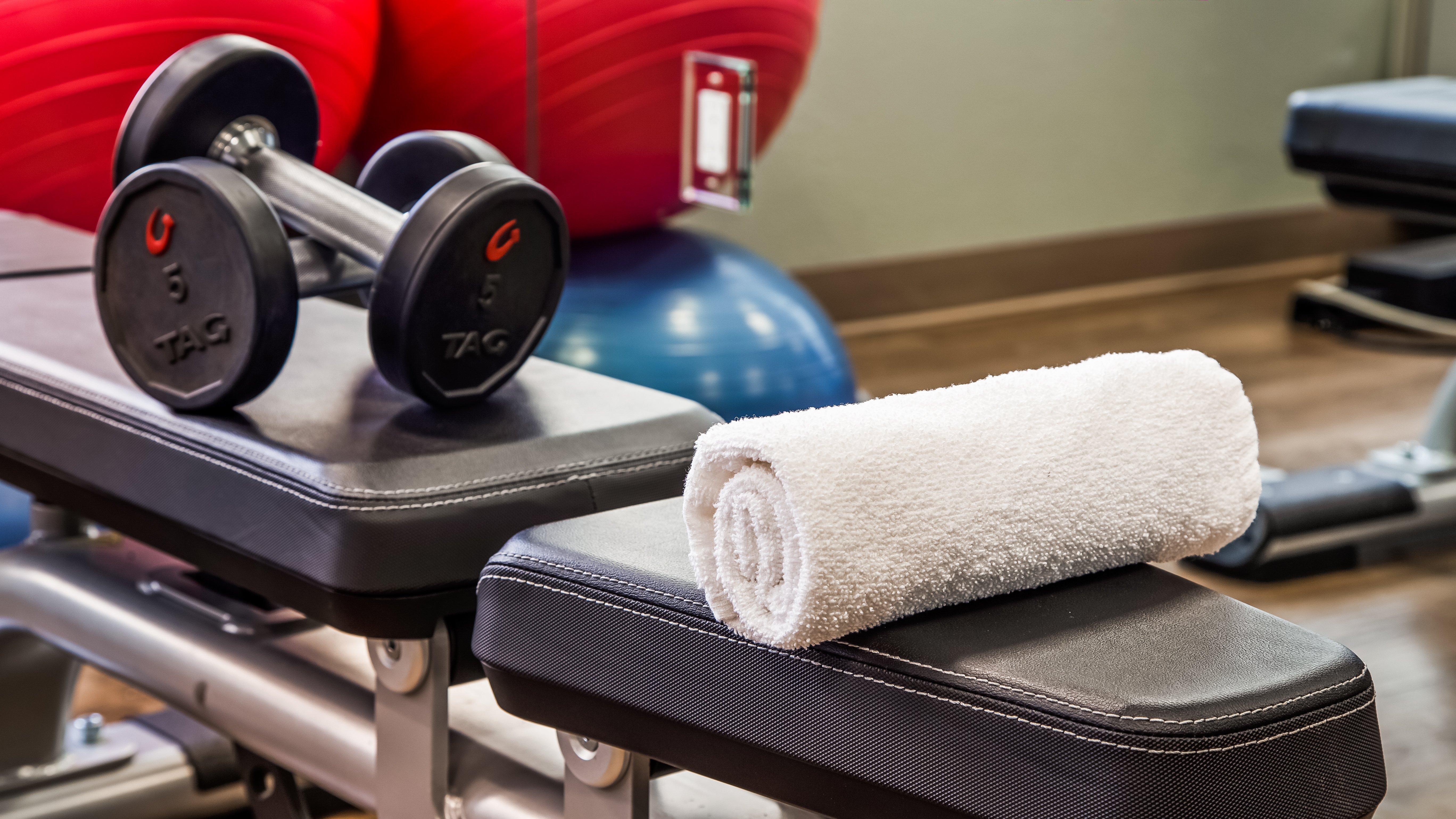 Holiday Inn Express & Suites Detroit - Farmington Hills By Ihg Northville Экстерьер фото